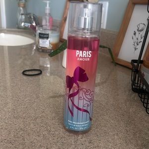 paris bath and body works spray
